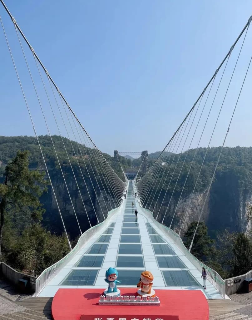 Day 4 — Glass Bridge · Grand Canyon · Zipline · Yixiantian Slide