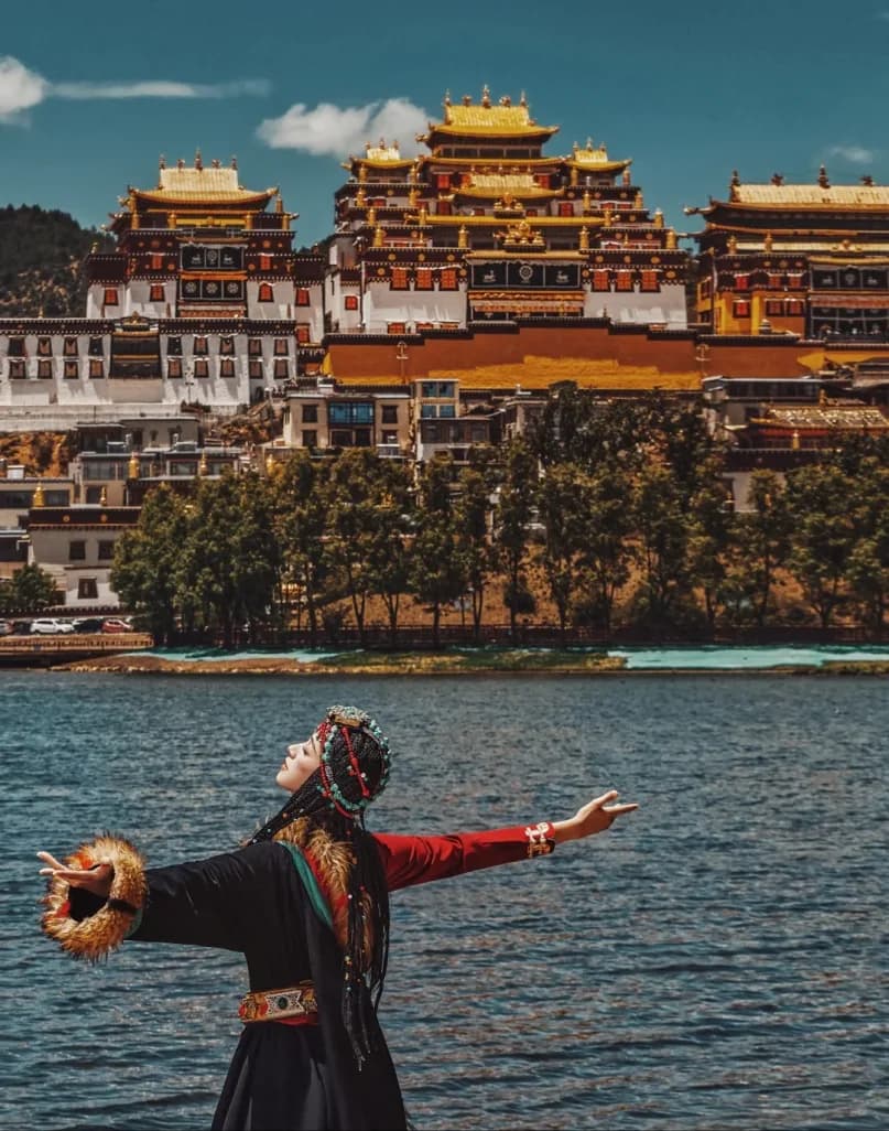 Day 4 — Songzanlin Monastery · Pudacuo National Park