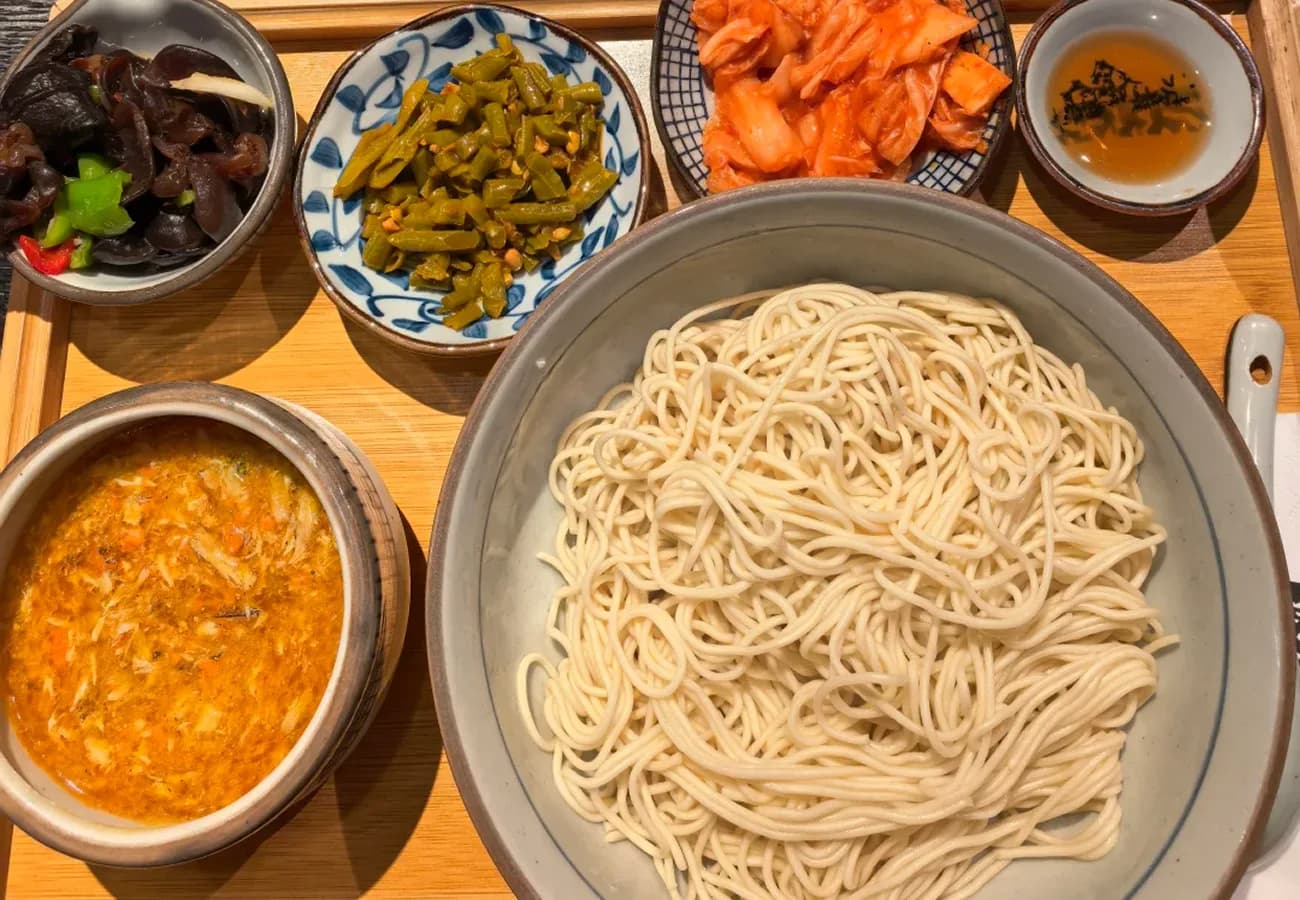 Crab Roe Noodles