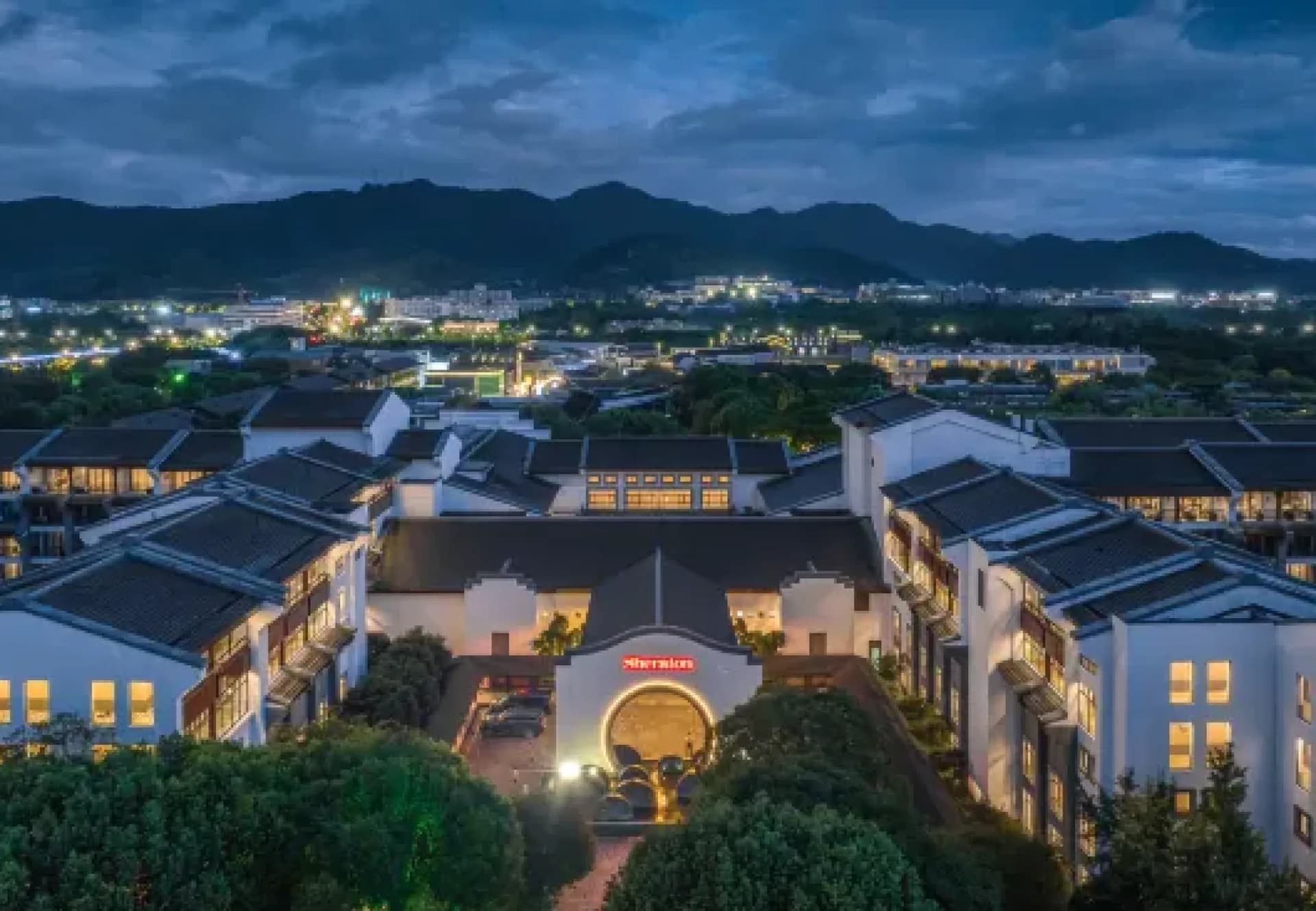 Sheraton Grand Hangzhou Wetland Park Resort