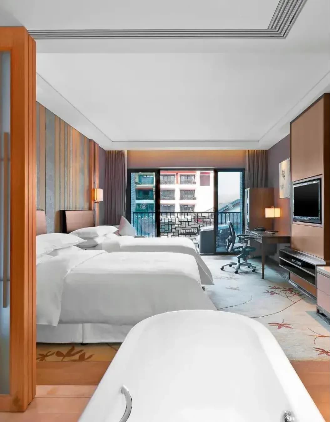 Sheraton Grand Hangzhou Wetland Park Resort photo 2