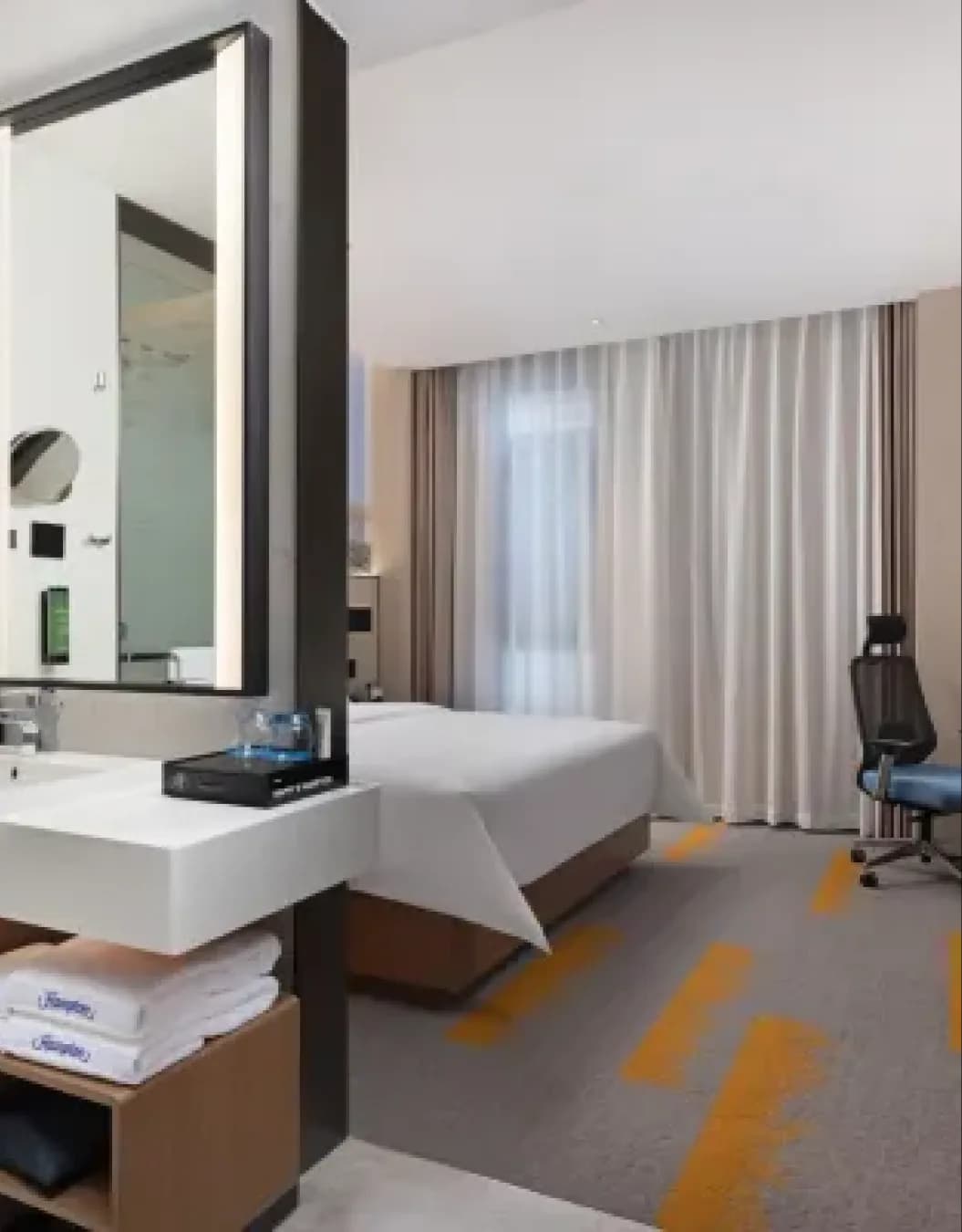 Hampton by Hilton Suzhou Guanqian Street photo 2