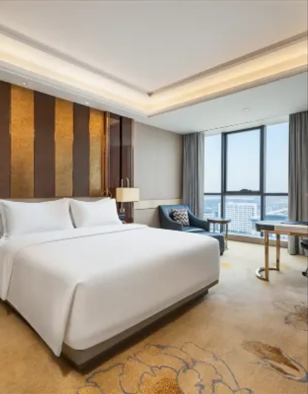 Sheraton Grand Zhengzhou Hotel photo 2