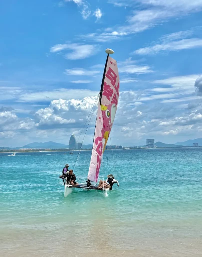 Day 3 — Wuzhizhou Island · Water Sports
