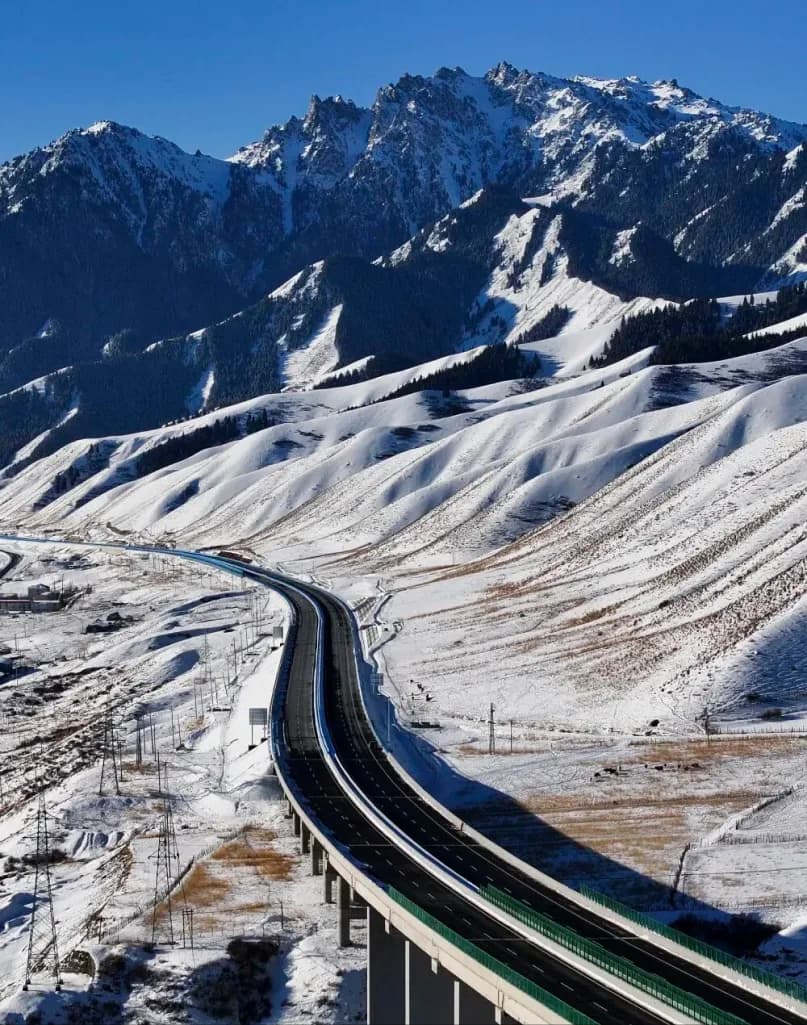 Day 7 — Return to Urumqi via Tianshan Shengli Tunnel