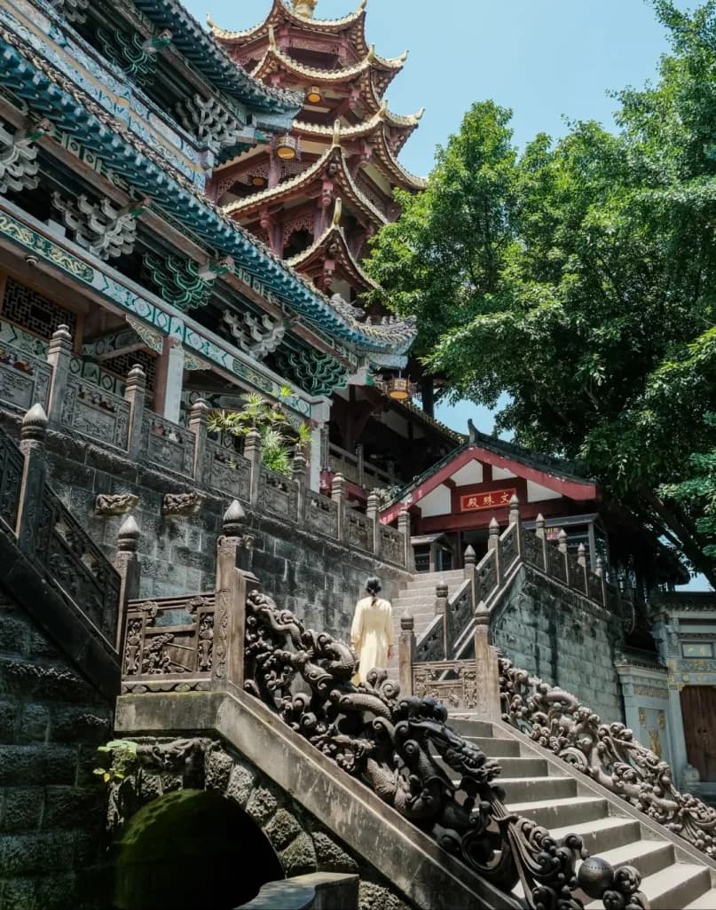 Day 4 — Ciqikou Ancient Town · Dazu Rock Carvings / 1949 Revolving Theatre