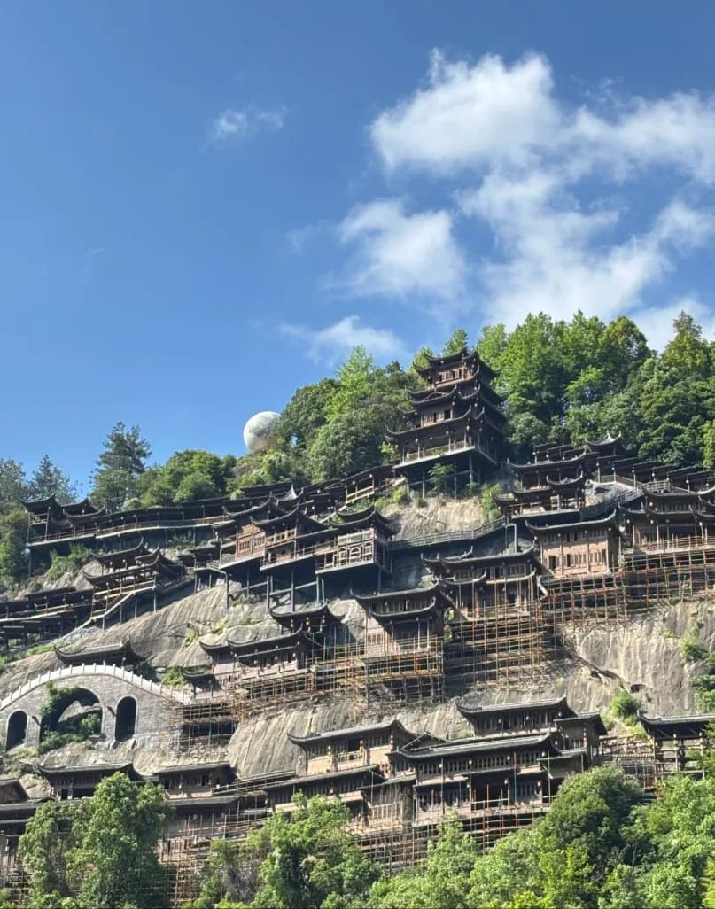 Day 2 — Lingshan · Wangxian Valley