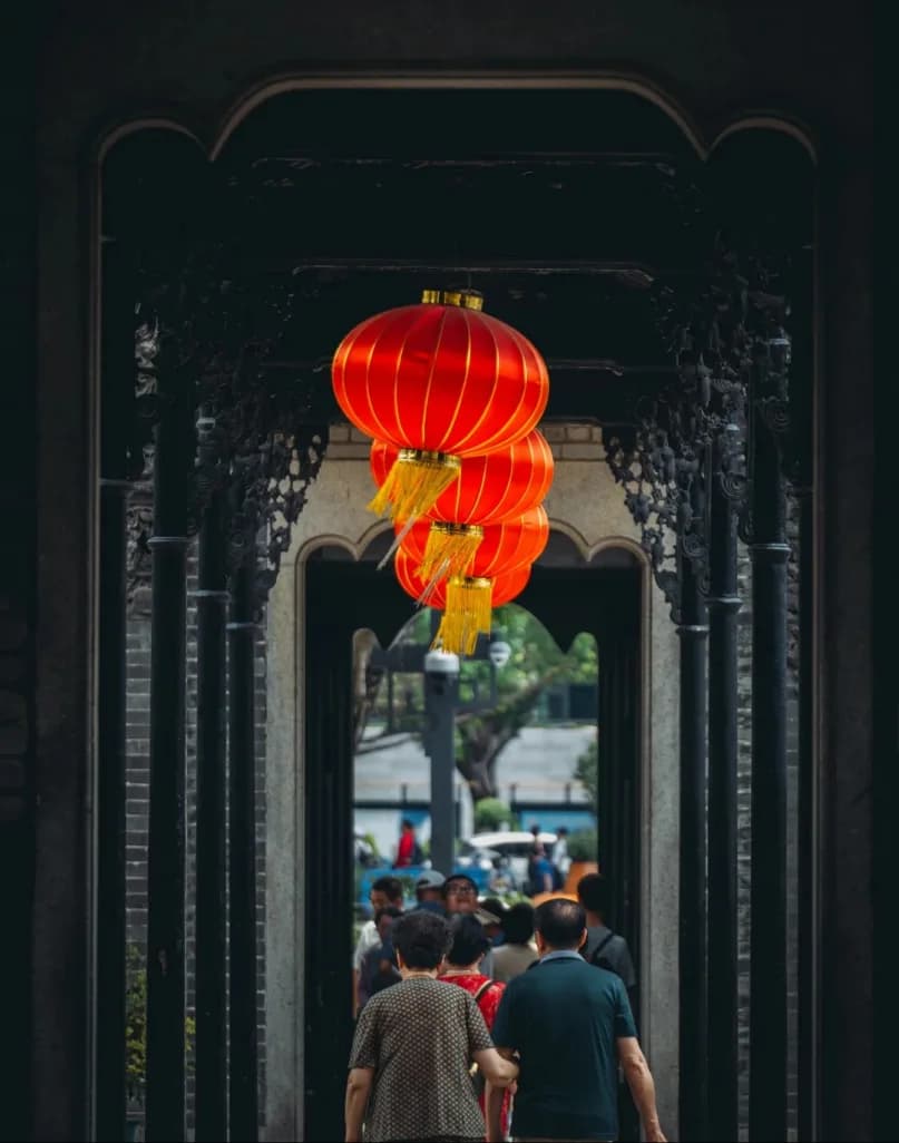 Day 3 — Chen Family Memorial Hall · Shamian Island · Yongqing Lane · Pearl River Cruise