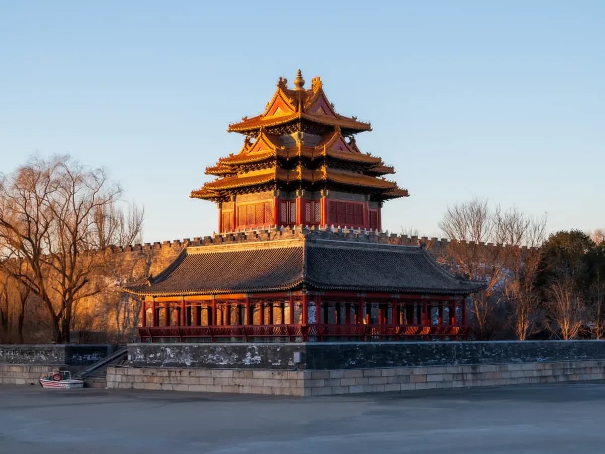 China Travel Guide: A Reading Map for First-Timers (Not Another Checklist)
