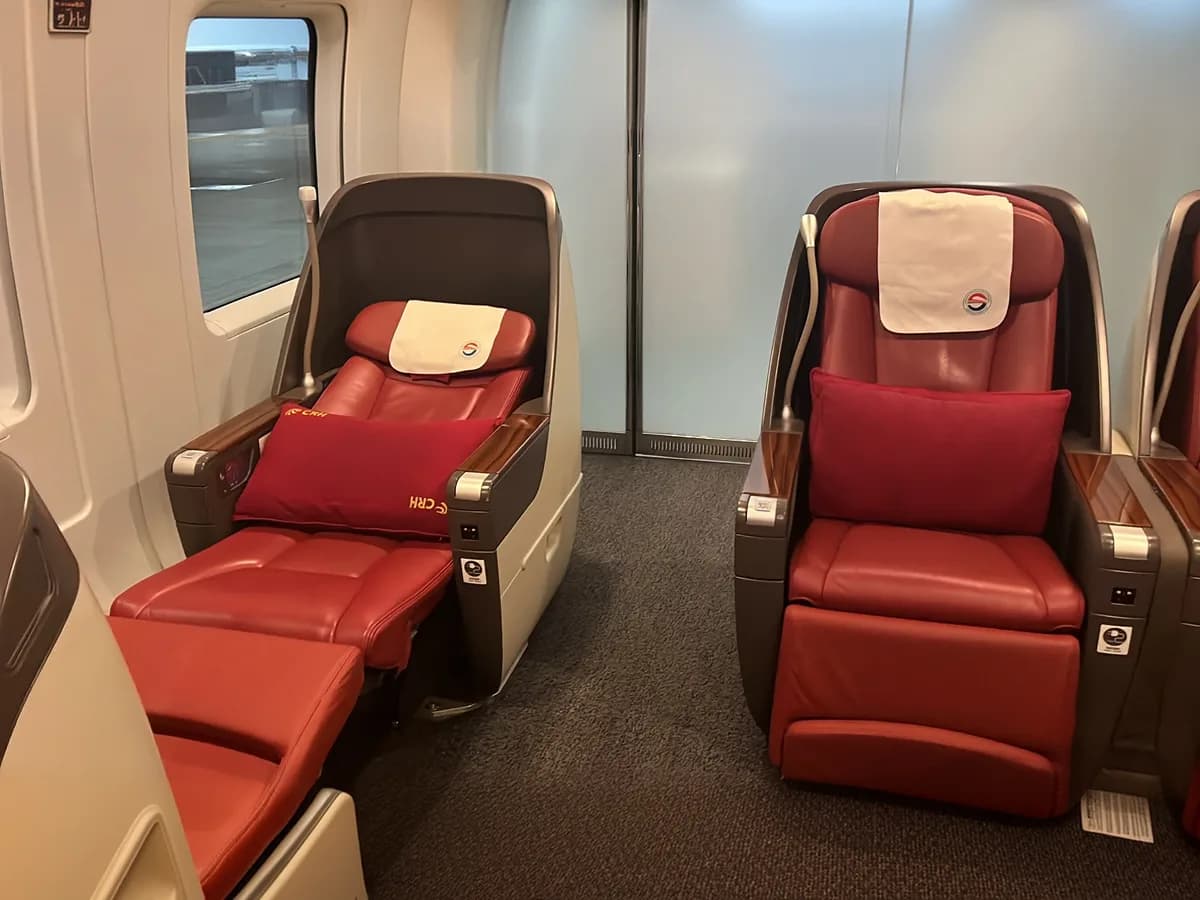 Lie-Flat First Class China Trains: What the Seats Actually Are (and When They Are Worth It)