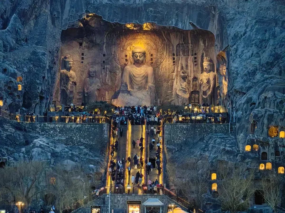 Private Henan Tour: Shaolin, Longmen, and Kaifeng — What to Keep