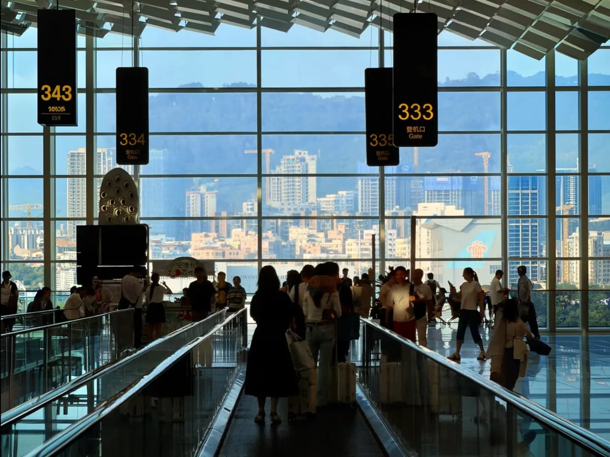 Customs in China: Border Declarations, Not Table Manners