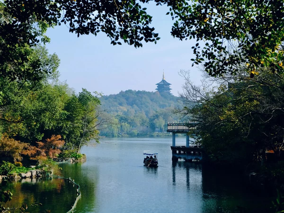 Hangzhou 3 Days 2 Nights Tour: One Whole West Lake Day