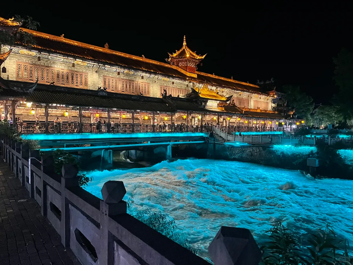 Dujiangyan irrigation system at dusk near Chengdu